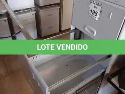 LOTE 195 - 01 ARQUIVO DE AÇO 04 GAVETAS. (NO ESTADO) ATENÇÃO! FAZER A VISITAÇÃO ANTES DE ARREMATAR, NÃO SABEMOS SE FUNCIONA. LEILÃO NÃO TEM GARANTIA E NEM DEVOLUÇÃO, SUJEITO A POSSÍVEIS AVARIAS VISÍVEIS/OCULTAS E/OU AUSÊNCIA DE COMPONENTES.