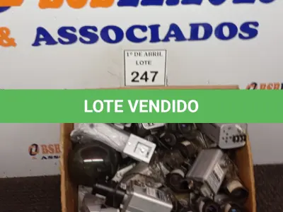 LOTE 247 - 01 LOTE COM CÂMERAS DE SEGURANÇA DIVERSAS. (NO ESTADO) ATENÇÃO! FAZER A VISITAÇÃO ANTES DE ARREMATAR, NÃO SABEMOS SE FUNCIONA. LEILÃO NÃO TEM GARANTIA E NEM DEVOLUÇÃO, SUJEITO A POSSÍVEIS AVARIAS VISÍVEIS/OCULTAS E/OU AUSÊNCIA DE COMPONENTES.