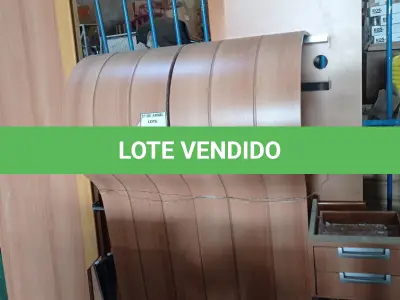 LOTE 265 - 01 LOTE COM MESAS DESMONTADAS. (NO ESTADO) ATENÇÃO! FAZER A VISITAÇÃO ANTES DE ARREMATAR, NÃO SABEMOS SE FUNCIONA. LEILÃO NÃO TEM GARANTIA E NEM DEVOLUÇÃO, SUJEITO A POSSÍVEIS AVARIAS VISÍVEIS/OCULTAS E/OU AUSÊNCIA DE COMPONENTES.