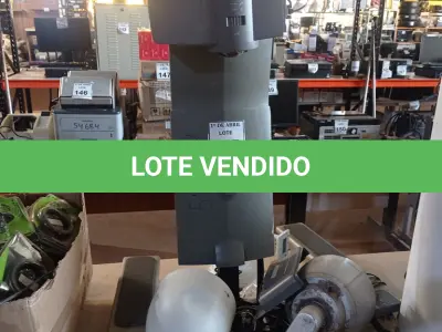 LOTE 187 - 01 LOTE COM PROJETOR E CÂMERAS DOME. (NO ESTADO) ATENÇÃO! FAZER A VISITAÇÃO ANTES DE ARREMATAR, NÃO SABEMOS SE FUNCIONA. LEILÃO NÃO TEM GARANTIA E NEM DEVOLUÇÃO, SUJEITO A POSSÍVEIS AVARIAS VISÍVEIS/OCULTAS E/OU AUSÊNCIA DE COMPONENTES.