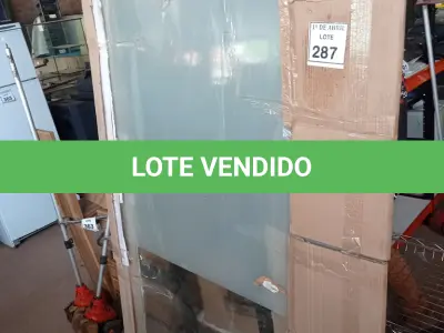 LOTE 287 - 01 VIDRO GRANDE. (NO ESTADO) ATENÇÃO! FAZER A VISITAÇÃO ANTES DE ARREMATAR, NÃO SABEMOS SE FUNCIONA. LEILÃO NÃO TEM GARANTIA E NEM DEVOLUÇÃO, SUJEITO A POSSÍVEIS AVARIAS VISÍVEIS/OCULTAS E/OU AUSÊNCIA DE COMPONENTES.