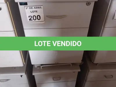 LOTE 200 - 02 GAVETEIROS EM MADEIRA 02 GAVETAS.  (NO ESTADO) ATENÇÃO! FAZER A VISITAÇÃO ANTES DE ARREMATAR, NÃO SABEMOS SE FUNCIONA. LEILÃO NÃO TEM GARANTIA E NEM DEVOLUÇÃO, SUJEITO A POSSÍVEIS AVARIAS VISÍVEIS/OCULTAS E/OU AUSÊNCIA DE COMPONENTES.