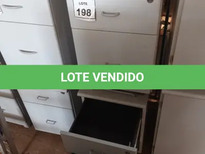 LOTE 198 - 02 GAVETEIROS EM MADEIRA  02 GAVETAS.  (NO ESTADO) ATENÇÃO! FAZER A VISITAÇÃO ANTES DE ARREMATAR, NÃO SABEMOS SE FUNCIONA. LEILÃO NÃO TEM GARANTIA E NEM DEVOLUÇÃO, SUJEITO A POSSÍVEIS AVARIAS VISÍVEIS/OCULTAS E/OU AUSÊNCIA DE COMPONENTES.