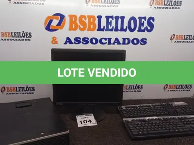 LOTE 104 - 01 CPU HP E 01 MONITOR COM TECLADO. (NO ESTADO) ATENÇÃO! FAZER A VISITAÇÃO ANTES DE ARREMATAR, NÃO SABEMOS SE FUNCIONA. LEILÃO NÃO TEM GARANTIA E NEM DEVOLUÇÃO, SUJEITO A POSSÍVEIS AVARIAS VISÍVEIS/OCULTAS E/OU AUSÊNCIA DE COMPONENTES.