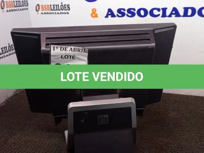 LOTE 242 - 01 ALL IN ONE ELO COM TECLADO. (NO ESTADO) ATENÇÃO! FAZER A VISITAÇÃO ANTES DE ARREMATAR, NÃO SABEMOS SE FUNCIONA. LEILÃO NÃO TEM GARANTIA E NEM DEVOLUÇÃO, SUJEITO A POSSÍVEIS AVARIAS VISÍVEIS/OCULTAS E/OU AUSÊNCIA DE COMPONENTES.