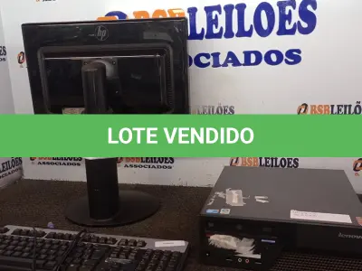 LOTE 214 - 01 CPU LENOVO E 01 MONITOR COM TECLADO. (NO ESTADO) ATENÇÃO! FAZER A VISITAÇÃO ANTES DE ARREMATAR, NÃO SABEMOS SE FUNCIONA. LEILÃO NÃO TEM GARANTIA E NEM DEVOLUÇÃO, SUJEITO A POSSÍVEIS AVARIAS VISÍVEIS/OCULTAS E/OU AUSÊNCIA DE COMPONENTES.