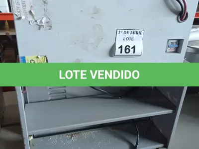 LOTE 161 - 03 BANCOS PARA BATERIA. (NO ESTADO) ATENÇÃO! FAZER A VISITAÇÃO ANTES DE ARREMATAR, NÃO SABEMOS SE FUNCIONA. LEILÃO NÃO TEM GARANTIA E NEM DEVOLUÇÃO, SUJEITO A POSSÍVEIS AVARIAS VISÍVEIS/OCULTAS E/OU AUSÊNCIA DE COMPONENTES.