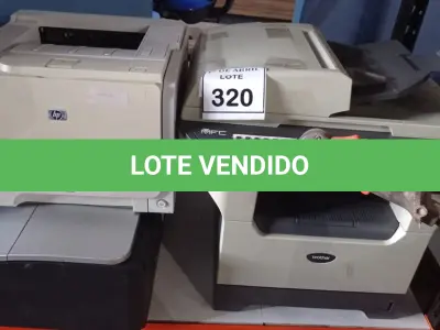 LOTE 320 - 03 IMPRESSORAS DIVERSAS. (NO ESTADO) ATENÇÃO! FAZER A VISITAÇÃO ANTES DE ARREMATAR, NÃO SABEMOS SE FUNCIONA. LEILÃO NÃO TEM GARANTIA E NEM DEVOLUÇÃO, SUJEITO A POSSÍVEIS AVARIAS VISÍVEIS/OCULTAS E/OU AUSÊNCIA DE COMPONENTES.