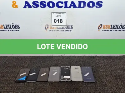 LOTE 018 - 07 APARELHOS CELULARES  TOUCH. (NO ESTADO) ATENÇÃO! FAZER A VISITAÇÃO ANTES DE ARREMATAR, NÃO SABEMOS SE FUNCIONA. LEILÃO NÃO TEM GARANTIA E NEM DEVOLUÇÃO, SUJEITO A POSSÍVEIS AVARIAS VISÍVEIS/OCULTAS E/OU AUSÊNCIA DE COMPONENTES.