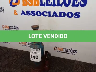 LOTE 140 - 01 MACACO GARRAFÃO. (NO ESTADO) ATENÇÃO! FAZER A VISITAÇÃO ANTES DE ARREMATAR, NÃO SABEMOS SE FUNCIONA. LEILÃO NÃO TEM GARANTIA E NEM DEVOLUÇÃO, SUJEITO A POSSÍVEIS AVARIAS VISÍVEIS/OCULTAS E/OU AUSÊNCIA DE COMPONENTES.