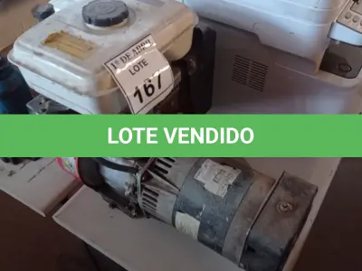 LOTE 167 - 01 GERADOR A GASOLINA MOTOR HONDA 5.5. (NO ESTADO) ATENÇÃO! FAZER A VISITAÇÃO ANTES DE ARREMATAR, NÃO SABEMOS SE FUNCIONA. LEILÃO NÃO TEM GARANTIA E NEM DEVOLUÇÃO, SUJEITO A POSSÍVEIS AVARIAS VISÍVEIS/OCULTAS E/OU AUSÊNCIA DE COMPONENTES.