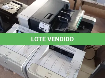 LOTE 257 - 01 LOTE COM IMPRESSORAS DIVERSAS. (NO ESTADO) ATENÇÃO! FAZER A VISITAÇÃO ANTES DE ARREMATAR, NÃO SABEMOS SE FUNCIONA. LEILÃO NÃO TEM GARANTIA E NEM DEVOLUÇÃO, SUJEITO A POSSÍVEIS AVARIAS VISÍVEIS/OCULTAS E/OU AUSÊNCIA DE COMPONENTES.