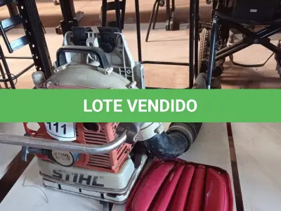 LOTE 111 - 01 SOPRADOR DE FOLHAS COSTAL A GASOLINA STIHL. (NO ESTADO) ATENÇÃO! FAZER A VISITAÇÃO ANTES DE ARREMATAR, NÃO SABEMOS SE FUNCIONA. LEILÃO NÃO TEM GARANTIA E NEM DEVOLUÇÃO, SUJEITO A POSSÍVEIS AVARIAS VISÍVEIS/OCULTAS E/OU AUSÊNCIA DE COMPONENTES.