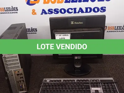 LOTE 196 - 01 CPU ITAUTEC E 01 MONITOR COM TECLADO. (NO ESTADO) ATENÇÃO! FAZER A VISITAÇÃO ANTES DE ARREMATAR, NÃO SABEMOS SE FUNCIONA. LEILÃO NÃO TEM GARANTIA E NEM DEVOLUÇÃO, SUJEITO A POSSÍVEIS AVARIAS VISÍVEIS/OCULTAS E/OU AUSÊNCIA DE COMPONENTES.