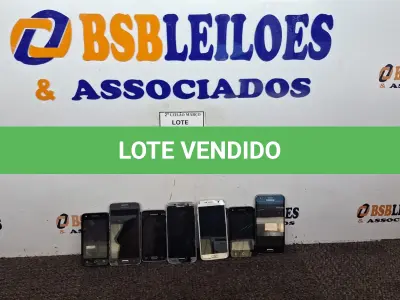 LOTE 018 - 07 APARELHOS CELULARES  TOUCH. (NO ESTADO) ATENÇÃO! FAZER A VISITAÇÃO ANTES DE ARREMATAR, NÃO SABEMOS SE FUNCIONA. LEILÃO NÃO TEM GARANTIA E NEM DEVOLUÇÃO, SUJEITO A POSSÍVEIS AVARIAS VISÍVEIS/OCULTAS E/OU AUSÊNCIA DE COMPONENTES.