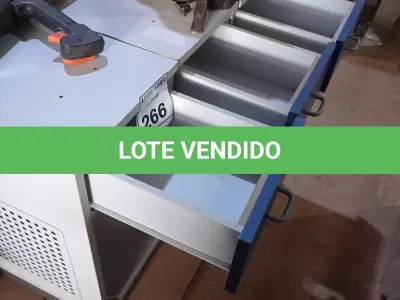 LOTE 266 - 03 GAVETEIROS EM MADEIRA 01 GAVETA. (NO ESTADO) ATENÇÃO! FAZER A VISITAÇÃO ANTES DE ARREMATAR, NÃO SABEMOS SE FUNCIONA. LEILÃO NÃO TEM GARANTIA E NEM DEVOLUÇÃO, SUJEITO A POSSÍVEIS AVARIAS VISÍVEIS/OCULTAS E/OU AUSÊNCIA DE COMPONENTES.