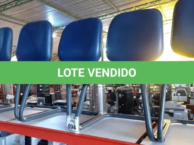LOTE 094 - 04 CADEIRAS FIXAS PARA ESCRITÓRIO. (NO ESTADO) ATENÇÃO! FAZER A VISITAÇÃO ANTES DE ARREMATAR, NÃO SABEMOS SE FUNCIONA. LEILÃO NÃO TEM GARANTIA E NEM DEVOLUÇÃO, SUJEITO A POSSÍVEIS AVARIAS VISÍVEIS/OCULTAS E/OU AUSÊNCIA DE COMPONENTES.