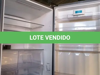 LOTE 476 - 01 GELADEIRA MARCA PANASONIC 220V. (NO ESTADO) ATENÇÃO! FAZER A VISITAÇÃO ANTES DE ARREMATAR, NÃO SABEMOS SE FUNCIONA. LEILÃO NÃO TEM GARANTIA E NEM DEVOLUÇÃO, SUJEITO A POSSÍVEIS AVARIAS VISÍVEIS/OCULTAS E/OU AUSÊNCIA DE COMPONENTES).