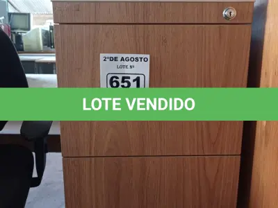 LOTE 651 - 02 GAVETEIROS EM MADEIRA COM 03 GAVETAS. (NO ESTADO) ATENÇÃO! FAZER A VISITAÇÃO ANTES DE ARREMATAR, NÃO SABEMOS SE FUNCIONA. LEILÃO NÃO TEM GARANTIA E NEM DEVOLUÇÃO, SUJEITO A POSSÍVEIS AVARIAS VISÍVEIS/OCULTAS E/OU AUSÊNCIA DE COMPONENTES.
