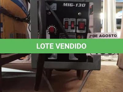LOTE 460 - 01 MÁQUINA DE SOLDA MIG-130. (NO ESTADO) ATENÇÃO! FAZER A VISITAÇÃO ANTES DE ARREMATAR, NÃO SABEMOS SE FUNCIONA. LEILÃO NÃO TEM GARANTIA E NEM DEVOLUÇÃO, SUJEITO A POSSÍVEIS AVARIAS VISÍVEIS/OCULTAS E/OU AUSÊNCIA DE COMPONENTES).