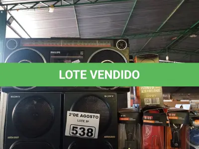 LOTE 538 - 05 FONES DE OUVIDO, 01 APARELHO DE SOM PHILIPS AR 450 E 02 CAIXAS DE SOM MARCAS SONY MEGA BASS. (NO ESTADO) ATENÇÃO! FAZER A VISITAÇÃO ANTES DE ARREMATAR, NÃO SABEMOS SE FUNCIONA. LEILÃO NÃO TEM GARANTIA E NEM DEVOLUÇÃO, SUJEITO A POSSÍVEIS AVARIAS VISÍVEIS/OCULTAS E/OU AUSÊNCIA DE COMPONENTES.
