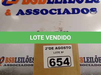 LOTE 654 - 01 AUTOTRANSFORMADOR 220/110V. (NO ESTADO) ATENÇÃO! FAZER A VISITAÇÃO ANTES DE ARREMATAR, NÃO SABEMOS SE FUNCIONA. LEILÃO NÃO TEM GARANTIA E NEM DEVOLUÇÃO, SUJEITO A POSSÍVEIS AVARIAS VISÍVEIS/OCULTAS E/OU AUSÊNCIA DE COMPONENTES.