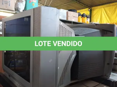 LOTE 493 - 02 TV’S DE TUBO MARCAS E MODELOS DIVERSOS. (NO ESTADO) ATENÇÃO! FAZER A VISITAÇÃO ANTES DE ARREMATAR, NÃO SABEMOS SE FUNCIONA. LEILÃO NÃO TEM GARANTIA E NEM DEVOLUÇÃO, SUJEITO A POSSÍVEIS AVARIAS VISÍVEIS/OCULTAS E/OU AUSÊNCIA DE COMPONENTES).