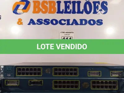 LOTE 411 - 03 SWITCHES 24 PORTAS MARCAS CISCO MODELO CATALYST 2950. (NO ESTADO) ATENÇÃO! FAZER A VISITAÇÃO ANTES DE ARREMATAR, NÃO SABEMOS SE FUNCIONA. LEILÃO NÃO TEM GARANTIA E NEM DEVOLUÇÃO, SUJEITO A POSSÍVEIS AVARIAS VISÍVEIS/OCULTAS E/OU AUSÊNCIA DE COMPONENTES.