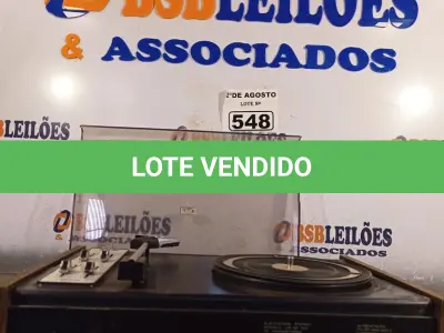 LOTE 548 - 01 TOCA DISCOS PHILIPS.  (NO ESTADO) ATENÇÃO! FAZER A VISITAÇÃO ANTES DE ARREMATAR, NÃO SABEMOS SE FUNCIONA. LEILÃO NÃO TEM GARANTIA E NEM DEVOLUÇÃO, SUJEITO A POSSÍVEIS AVARIAS VISÍVEIS/OCULTAS E/OU AUSÊNCIA DE COMPONENTES.