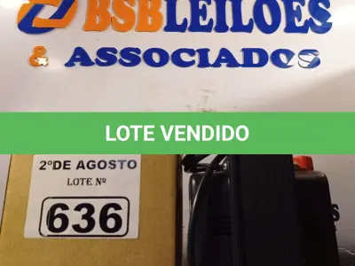 LOTE 636 - 01 AUTOTRANSFORMADOR 220/110V. (NO ESTADO) ATENÇÃO! FAZER A VISITAÇÃO ANTES DE ARREMATAR, NÃO SABEMOS SE FUNCIONA. LEILÃO NÃO TEM GARANTIA E NEM DEVOLUÇÃO, SUJEITO A POSSÍVEIS AVARIAS VISÍVEIS/OCULTAS E/OU AUSÊNCIA DE COMPONENTES.