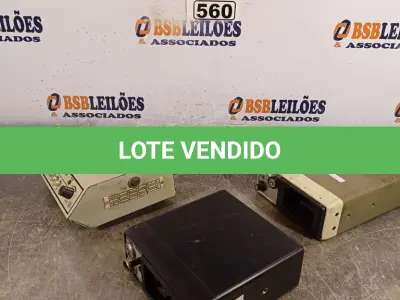 LOTE 560 - 03 EQUIPAMENTOS ELETRÔNICOS DIVERSOS. (NO ESTADO) ATENÇÃO! FAZER A VISITAÇÃO ANTES DE ARREMATAR, NÃO SABEMOS SE FUNCIONA. LEILÃO NÃO TEM GARANTIA E NEM DEVOLUÇÃO, SUJEITO A POSSÍVEIS AVARIAS VISÍVEIS/OCULTAS E/OU AUSÊNCIA DE COMPONENTES.