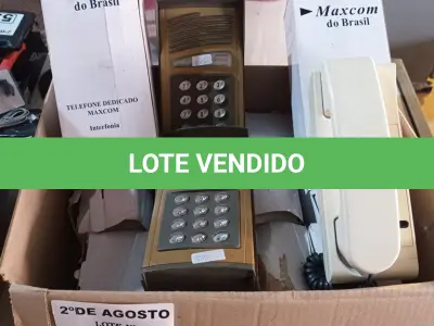 LOTE 536 - 02 INTERFONES E 13 RAMAIS. (NO ESTADO) ATENÇÃO! FAZER A VISITAÇÃO ANTES DE ARREMATAR, NÃO SABEMOS SE FUNCIONA. LEILÃO NÃO TEM GARANTIA E NEM DEVOLUÇÃO, SUJEITO A POSSÍVEIS AVARIAS VISÍVEIS/OCULTAS E/OU AUSÊNCIA DE COMPONENTES.