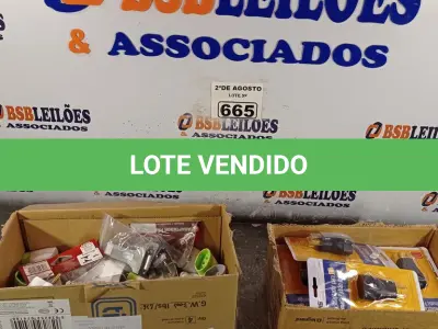 LOTE 665 - 01 LOTE COM VÁRIOS ADAPTADORES PARA TOMADA PADRÃO ANTIGO. (NO ESTADO) ATENÇÃO! FAZER A VISITAÇÃO ANTES DE ARREMATAR, NÃO SABEMOS SE FUNCIONA. LEILÃO NÃO TEM GARANTIA E NEM DEVOLUÇÃO, SUJEITO A POSSÍVEIS AVARIAS VISÍVEIS/OCULTAS E/OU AUSÊNCIA DE COMPONENTES.
