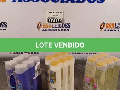 LOTE 070 - 06 FRASCOS DE SHAMPOO PANTENE PRO-V MICELAR PURIFICA E HIDRATA 200ML, 06 FRASCOS DE CONDICIONADOR PANTENE PRO-V BRILHO EXTREMO 175ML E 06 FRASCOS DE CONDICIONADOR AUSSIE 180ML. (NO ESTADO) ATENÇÃO! FAZER A VISITAÇÃO ANTES DE ARREMATAR, NÃO SABEMOS SE FUNCIONA. LEILÃO NÃO TEM GARANTIA E NEM DEVOLUÇÃO, SUJEITO A POSSÍVEIS AVARIAS VISÍVEIS/OCULTAS E/OU AUSÊNCIA DE COMPONENTES.