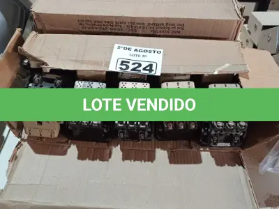 LOTE 524 - 01 LOTE COM VÁRIOS CONTATOTORES ANTIGOS. (NO ESTADO) ATENÇÃO! FAZER A VISITAÇÃO ANTES DE ARREMATAR, NÃO SABEMOS SE FUNCIONA. LEILÃO NÃO TEM GARANTIA E NEM DEVOLUÇÃO, SUJEITO A POSSÍVEIS AVARIAS VISÍVEIS/OCULTAS E/OU AUSÊNCIA DE COMPONENTES.