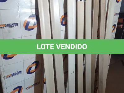 LOTE 429 - 08 PEÇAS DE RODAPÉ. (NO ESTADO) ATENÇÃO! FAZER A VISITAÇÃO ANTES DE ARREMATAR, NÃO SABEMOS SE FUNCIONA. LEILÃO NÃO TEM GARANTIA E NEM DEVOLUÇÃO, SUJEITO A POSSÍVEIS AVARIAS VISÍVEIS/OCULTAS E/OU AUSÊNCIA DE COMPONENTES).