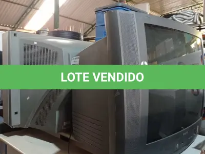 LOTE 493 - 02 TV’S DE TUBO MARCAS E MODELOS DIVERSOS. (NO ESTADO) ATENÇÃO! FAZER A VISITAÇÃO ANTES DE ARREMATAR, NÃO SABEMOS SE FUNCIONA. LEILÃO NÃO TEM GARANTIA E NEM DEVOLUÇÃO, SUJEITO A POSSÍVEIS AVARIAS VISÍVEIS/OCULTAS E/OU AUSÊNCIA DE COMPONENTES).