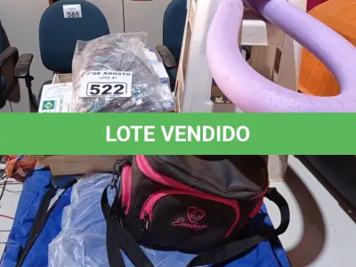 LOTE 522 - 01 COLCHONETE, 03 CAPAS PARA COLCHÃO, 01 BOLSA, 01 COLCHÃO PARA PET, 01 REDE, 01 ARMÁRIO PARA BANHEIRO, 02 BANQUETAS, 01 MACARRÃO PARA PISCINA, 01 PRANCHA EM EVA PARA PISCINA E VÁRIAS MÁSCARAS. (NO ESTADO) ATENÇÃO! FAZER A VISITAÇÃO ANTES DE ARREMATAR, NÃO SABEMOS SE FUNCIONA. LEILÃO NÃO TEM GARANTIA E NEM DEVOLUÇÃO, SUJEITO A POSSÍVEIS AVARIAS VISÍVEIS/OCULTAS E/OU AUSÊNCIA DE COMPONENTES.
