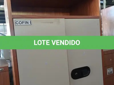 LOTE 649 - 01 ARMÁRIO EM MADEIRA PARA PASTA SUSPENSA. (NO ESTADO) ATENÇÃO! FAZER A VISITAÇÃO ANTES DE ARREMATAR, NÃO SABEMOS SE FUNCIONA. LEILÃO NÃO TEM GARANTIA E NEM DEVOLUÇÃO, SUJEITO A POSSÍVEIS AVARIAS VISÍVEIS/OCULTAS E/OU AUSÊNCIA DE COMPONENTES.