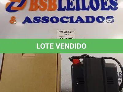 LOTE 647 - 01 AUTOTRANSFORMADOR 220/110V. (NO ESTADO) ATENÇÃO! FAZER A VISITAÇÃO ANTES DE ARREMATAR, NÃO SABEMOS SE FUNCIONA. LEILÃO NÃO TEM GARANTIA E NEM DEVOLUÇÃO, SUJEITO A POSSÍVEIS AVARIAS VISÍVEIS/OCULTAS E/OU AUSÊNCIA DE COMPONENTES.