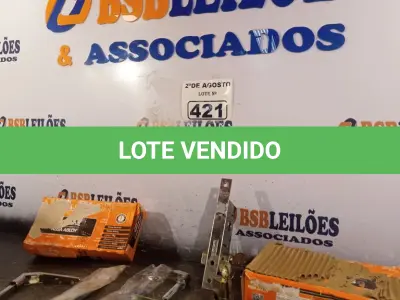 LOTE 421 - 01 LOTE COM VÁRIAS FECHADURAS INCOMPLETAS. (NO ESTADO) ATENÇÃO! FAZER A VISITAÇÃO ANTES DE ARREMATAR, NÃO SABEMOS SE FUNCIONA. LEILÃO NÃO TEM GARANTIA E NEM DEVOLUÇÃO, SUJEITO A POSSÍVEIS AVARIAS VISÍVEIS/OCULTAS E/OU AUSÊNCIA DE COMPONENTES).