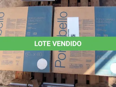 LOTE 016 - 12 CAIXAS COM PORCELANATO 60CM X60CM MOS BRERA WHITE APROXIMADAMENTE 14,04M²(NO ESTADO)