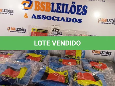 LOTE 423 - 10 MOP PARA PÓ EM ACRÍLICO. (NO ESTADO) ATENÇÃO! FAZER A VISITAÇÃO ANTES DE ARREMATAR, NÃO SABEMOS SE FUNCIONA. LEILÃO NÃO TEM GARANTIA E NEM DEVOLUÇÃO, SUJEITO A POSSÍVEIS AVARIAS VISÍVEIS/OCULTAS E/OU AUSÊNCIA DE COMPONENTES).