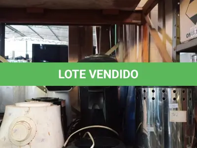 LOTE 154 - 03 GARRAFAS TÉRMICA, 04 BASES DE LIQUIDIFICADOR, 01 PIPOQUEIRA, 01 CAFETEIRA E 01 LIQUIDIFICADOR MARCAS E MODELOS DIVERSOS COM AVARIAS. (NO ESTADO) ATENÇÃO! FAZER A VISITAÇÃO ANTES DE ARREMATAR, NÃO SABEMOS SE FUNCIONA. LEILÃO NÃO TEM GARANTIA E NEM DEVOLUÇÃO, SUJEITO A POSSÍVEIS AVARIAS VISÍVEIS/OCULTAS E/OU AUSÊNCIA DE COMPONENTES.