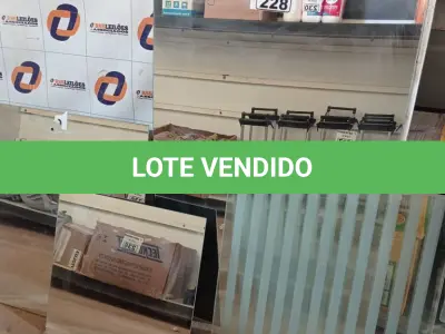 LOTE 228 - 03 ESPELHOS E 04 RECORTES DE VIDRO DE TAMANHOS DIVERSOS. (NO ESTADO) ATENÇÃO! FAZER A VISITAÇÃO ANTES DE ARREMATAR, NÃO SABEMOS SE FUNCIONA. LEILÃO NÃO TEM GARANTIA E NEM DEVOLUÇÃO, SUJEITO A POSSÍVEIS AVARIAS VISÍVEIS/OCULTAS E/OU AUSÊNCIA DE COMPONENTES.