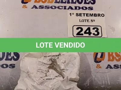 LOTE 243 - 01 JOGO DE PORCAS MOPAR. (NO ESTADO) ATENÇÃO! FAZER A VISITAÇÃO ANTES DE ARREMATAR, NÃO SABEMOS SE FUNCIONA. LEILÃO NÃO TEM GARANTIA E NEM DEVOLUÇÃO, SUJEITO A POSSÍVEIS AVARIAS VISÍVEIS/OCULTAS E/OU AUSÊNCIA DE COMPONENTES.