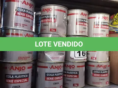 LOTE 166 - 01 LOTE COM VÁRIAS LATAS DE COLA PLÁSTICA ANJO. (NO ESTADO) ATENÇÃO! FAZER A VISITAÇÃO ANTES DE ARREMATAR, NÃO SABEMOS SE FUNCIONA. LEILÃO NÃO TEM GARANTIA E NEM DEVOLUÇÃO, SUJEITO A POSSÍVEIS AVARIAS VISÍVEIS/OCULTAS E/OU AUSÊNCIA DE COMPONENTES.