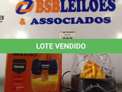 LOTE 002 - 01 ESPREMEDOR FRUITMAX MALLORY 1,20L DE CAPACIDADE 127V. (NO ESTADO) ATENÇÃO! FAZER A VISITAÇÃO ANTES DE ARREMATAR, NÃO SABEMOS SE FUNCIONA. LEILÃO NÃO TEM GARANTIA E NEM DEVOLUÇÃO, SUJEITO A POSSÍVEIS AVARIAS VISÍVEIS/OCULTAS E/OU AUSÊNCIA DE COMPONENTES.