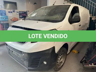 LOTE 681 - 01 PEUGEOT EXPERT 1.6 DIESEL 2021/2022 IPVA 2023 PAGO SINISTRADO (MEDIA MONTA FAZER CSV POR CONTA DO ARREMATANTE VENDIDO NO ESTADO EM QUE SE ENCONTRA.  EVENTUAL AUSÊNCIA OU DIVERGÊNCIA DE PECAS (INTERNAS OU EXTERNAS) DO VEICULO, TAIS COMO ESCAPAMENTOS, CATALISADORES, SUSPENSÃO, CAMBIO, MOTOR, PARTE ELÉTRICA E  DEMAIS COMPONENTES, A REGULARIZAÇÃO SERÁ POR CONTA DO ARREMATANTE SERVIÇO DE BAIXA MEDIA MONTA DEVE SER FEITO POR DESPACHANTE AUTORIZADO XAVANTECAR EM GOIANIA O MESMO DEVERÁ SER TRANSFERIDO INICIALMENTE PARA O COMITENTE COM AS DESPESAS DE SERVIÇOS E TAXAS DO DETRAN E DEMAIS POR CONTA DO ARREMATANTE. (NO ESTADO)