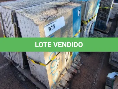 LOTE 079 - 01 LOTE COM PORCELANATO BIANCO PIGHES 90CM X 90CM APROXIMADAMENTE 21,06M²(NO ESTADO)
